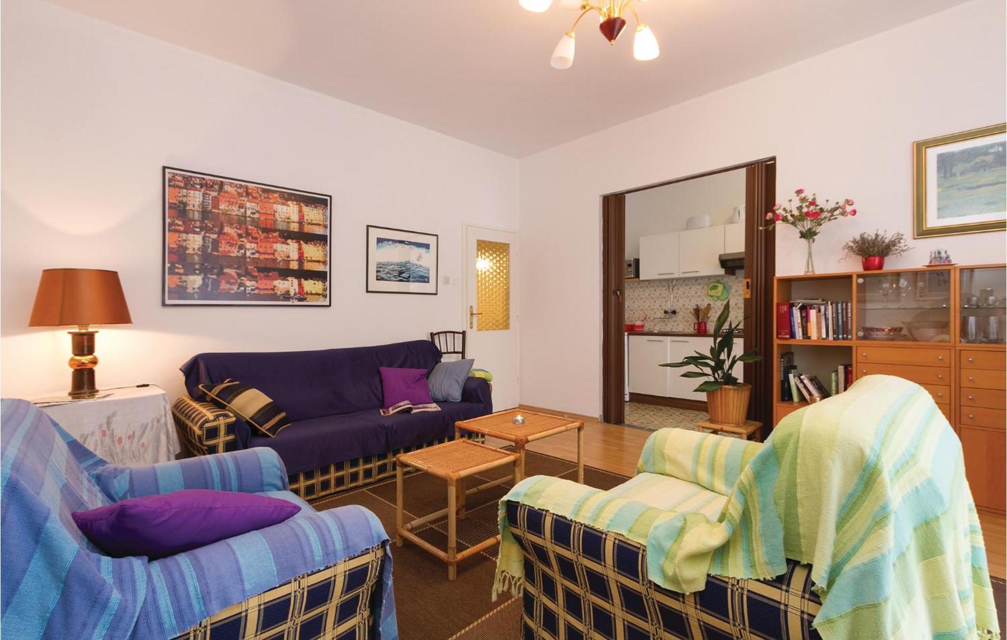 Stunning Apartment In Rovinj With Kitchen Luaran gambar